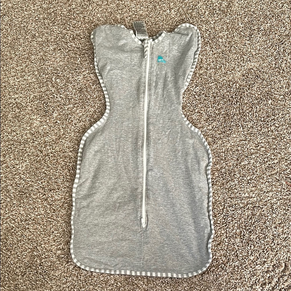 Gray Love To Dream swaddle